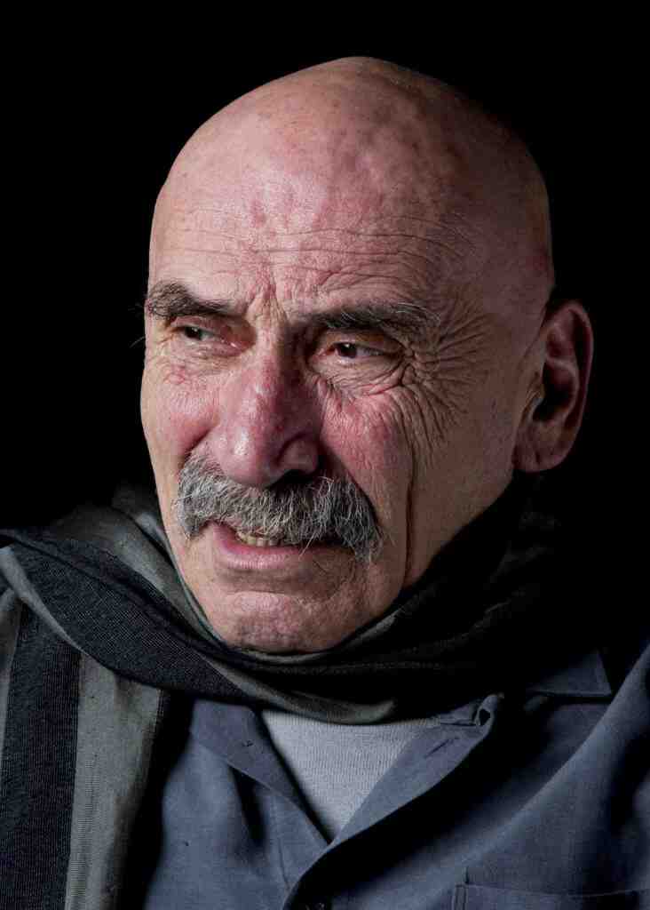 Tuncel Kurtiz