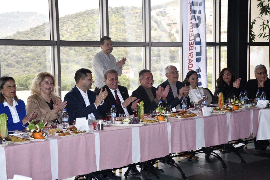 Kuşadası Belediye Meclis Üyeleri Tanıtıldı