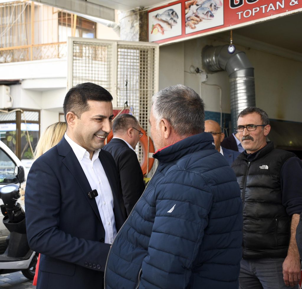 Güzelçamlı Mahallesi’nden Başkan Günel’e Övgü Dolu Sözler