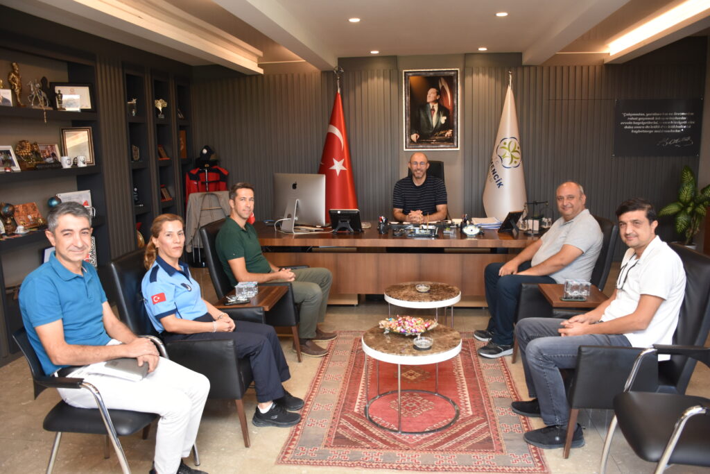 “GERMENCİK BELEDİYESİ’NDE ATAMALARI YAPILAN YENİ MÜDÜRLERDEN BAŞKAN ZENCİRCİ’YE TEŞEKKÜR ZİYARETİ”