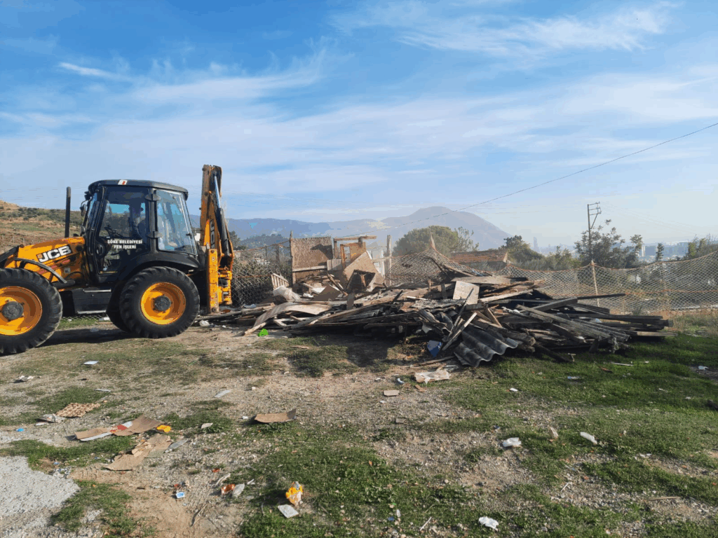 Söke Belediyesi’nden Kaçak Keçi Ağıllarına Müdahale