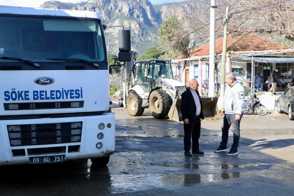 Söke’de Belediye ekipleri dört bir yanda mücadele ediyor