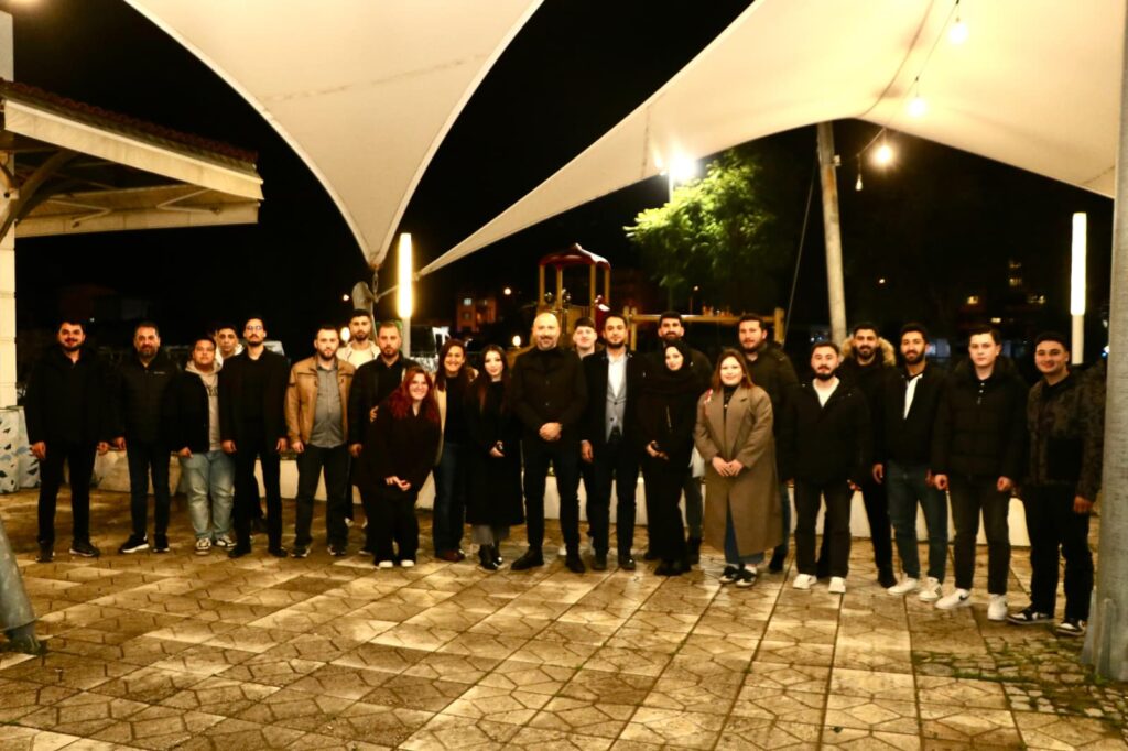 BAŞKAN ARIKAN, AK PARTİLİ GENÇLERLE BULUŞTU