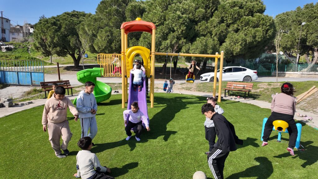 Söke’de Parklar yaza hazırlanıyor
