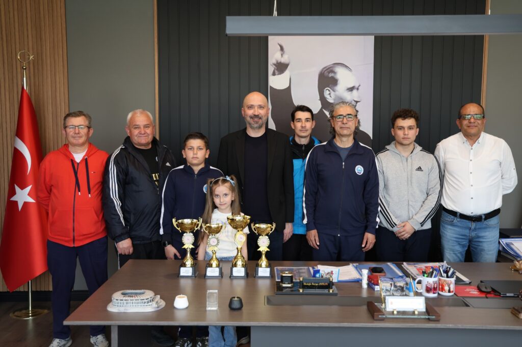 Söke Belediyespor’dan Gururlandıran Başarı: Şampiyon Sporcular Başkan Arıkan’la Buluştu