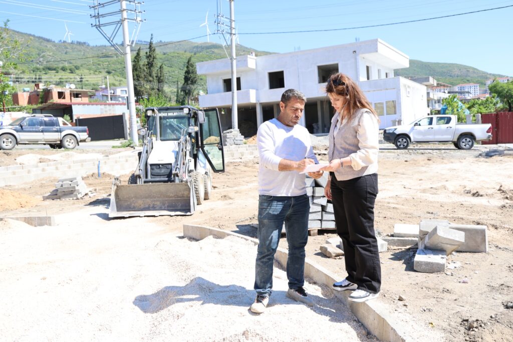 SÖKE’NİN AKÇAKONAK MAHALLESİ’NE PARK VE YEŞİL ALAN KAZANDIRILIYOR
