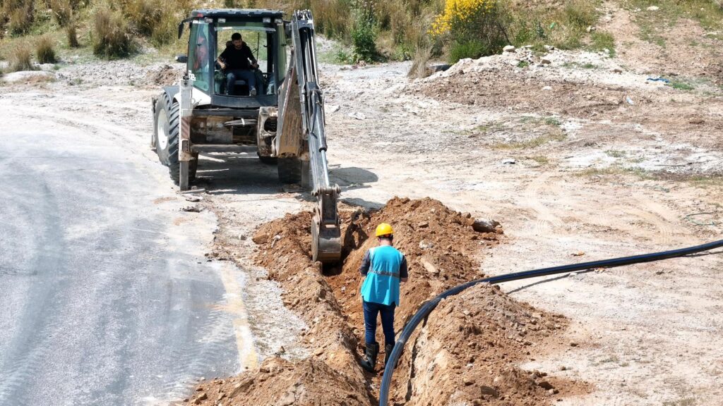 BAŞKAN ÇERÇİOĞLU’NDAN EFELER’DE ALTYAPI YATIRIMI