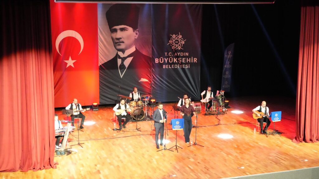 BAŞKAN ÇERÇİOĞLU HER YAŞTAN VATANDAŞI KÜLTÜR VE SANAT ETKİNLİKLERİ İLE BULUŞTURUYOR