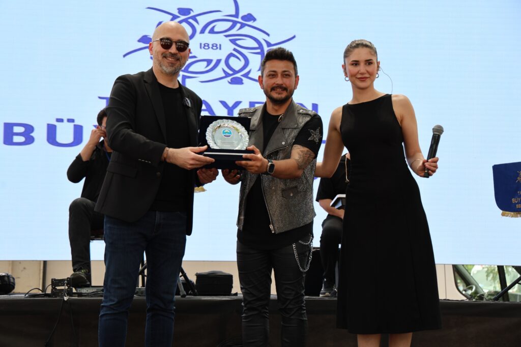 Güllübahçe’de Festival Coşkusu Başladı; 2. Priene Kültür Festivali renkli görüntülerle kapılarını açtı