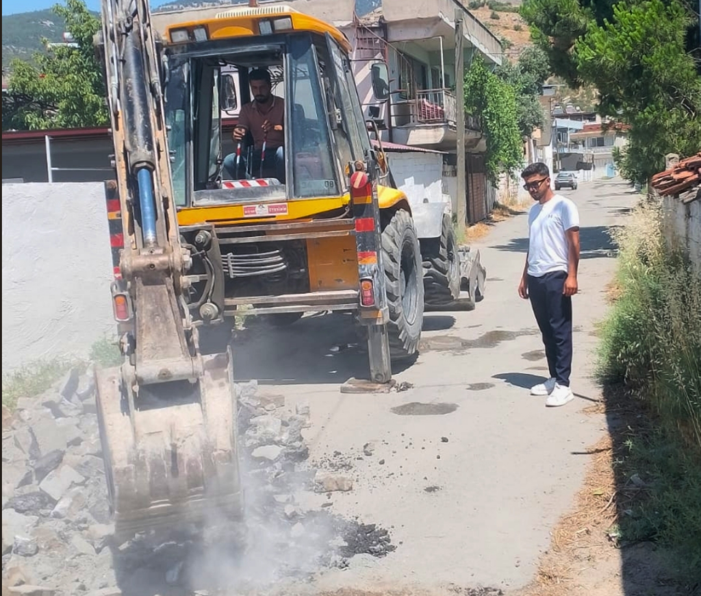 Söke’de Fevzipaşa Mahallesi’nde büyük yol yenileme hamlesi
