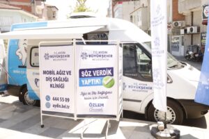 BAŞKAN ÇERÇİOĞLU AĞIZ VE DİŞ SAĞLIĞI HİZMETLERİNİ AYDIN’IN DÖRT BİR YANINDA VATANDAŞLARLA BULUŞTURMAYA DEVAM EDİYOR