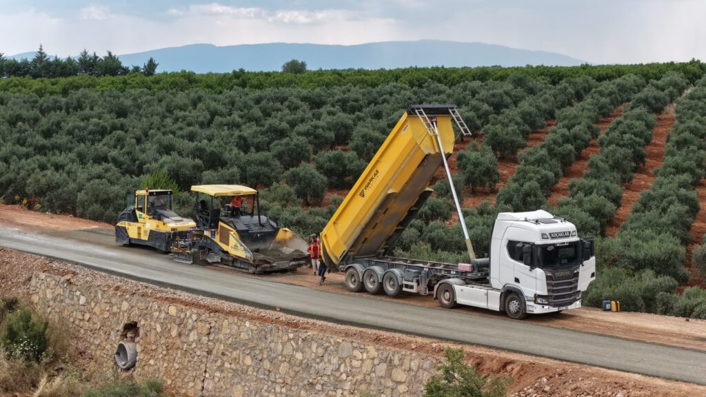 BAŞKAN ÇERÇİOĞLU’NDAN KARACASU’DA ULAŞIM YATIRIMI