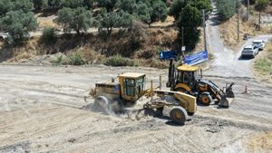 BAŞKAN ÇERÇİOĞLU’NDAN KUŞADASI’NDA ALTYAPI YATIRIMI
