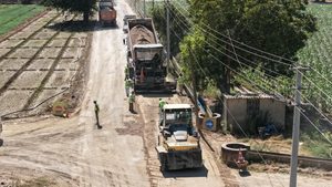 BAŞKAN ÇERÇİOĞLU KIRSAL MAHALLELERDE YOL YENİLEME ÇALIŞMALARINI SÜRDÜRÜYOR