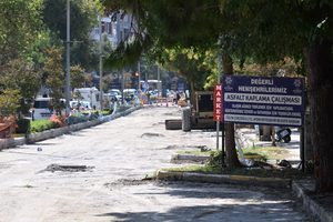 BAŞKAN ÇERÇİOĞLU’NUN ÖNCÜLÜĞÜNDE SÖKE’DE YOL YENİLEME VE ALTYAPI ÇALIŞMALARI EŞ ZAMANLI SÜRDÜRÜLÜYOR